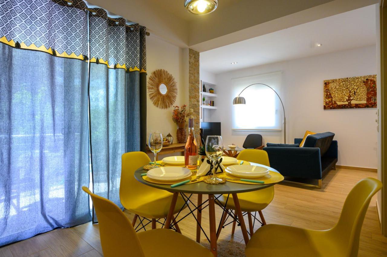Chic Apartment In Nature, 5-Min Walk To The Beach Kalamata Eksteriør billede