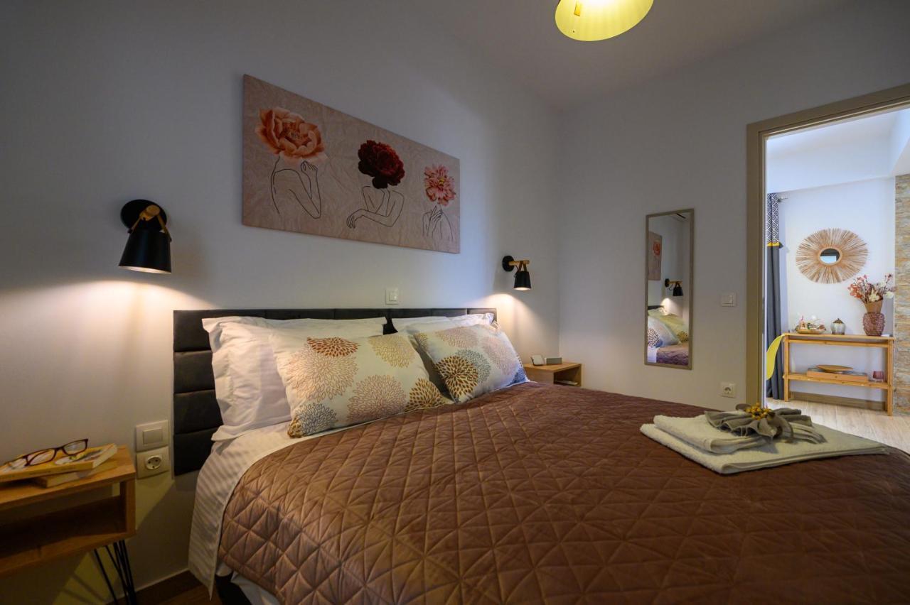 Chic Apartment In Nature, 5-Min Walk To The Beach Kalamata Eksteriør billede