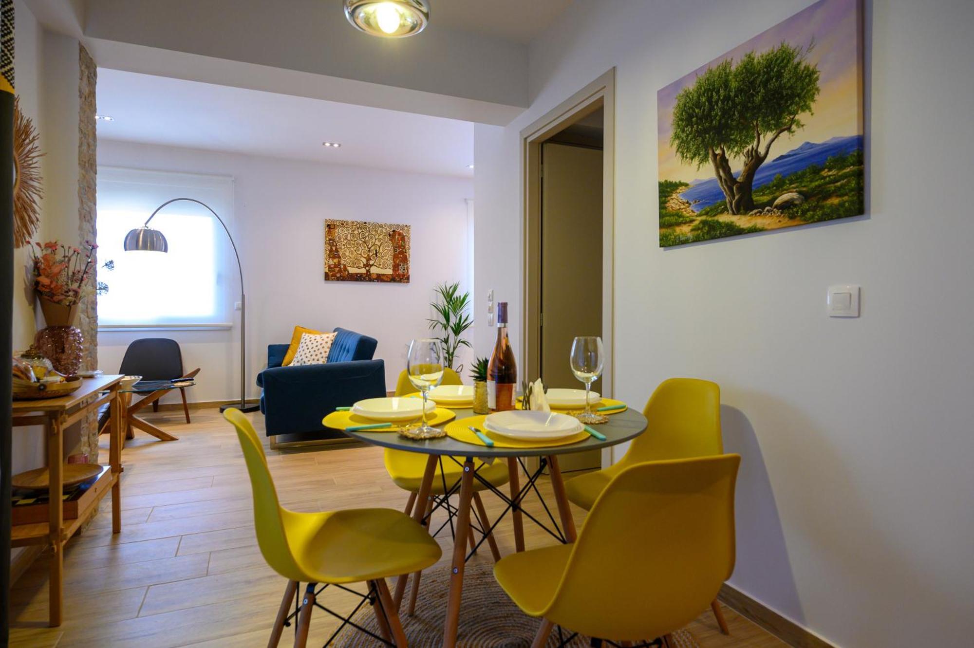 Chic Apartment In Nature, 5-Min Walk To The Beach Kalamata Eksteriør billede